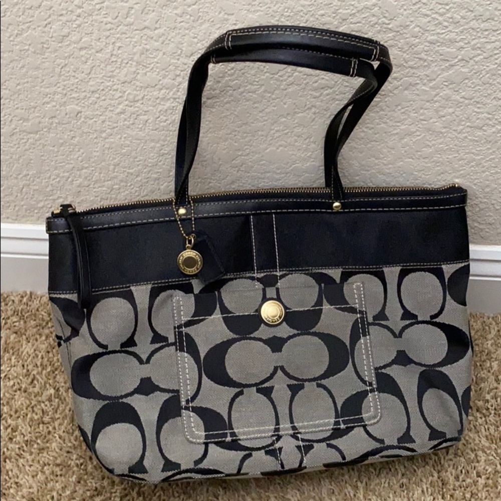 Coach Signature Tote Bag